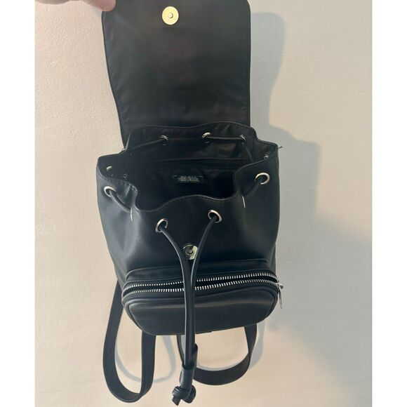 Wild Fable Black Faux Leather Mini Backpack Drawstring Flap Adjustable Straps OS - Picture 4 of 6